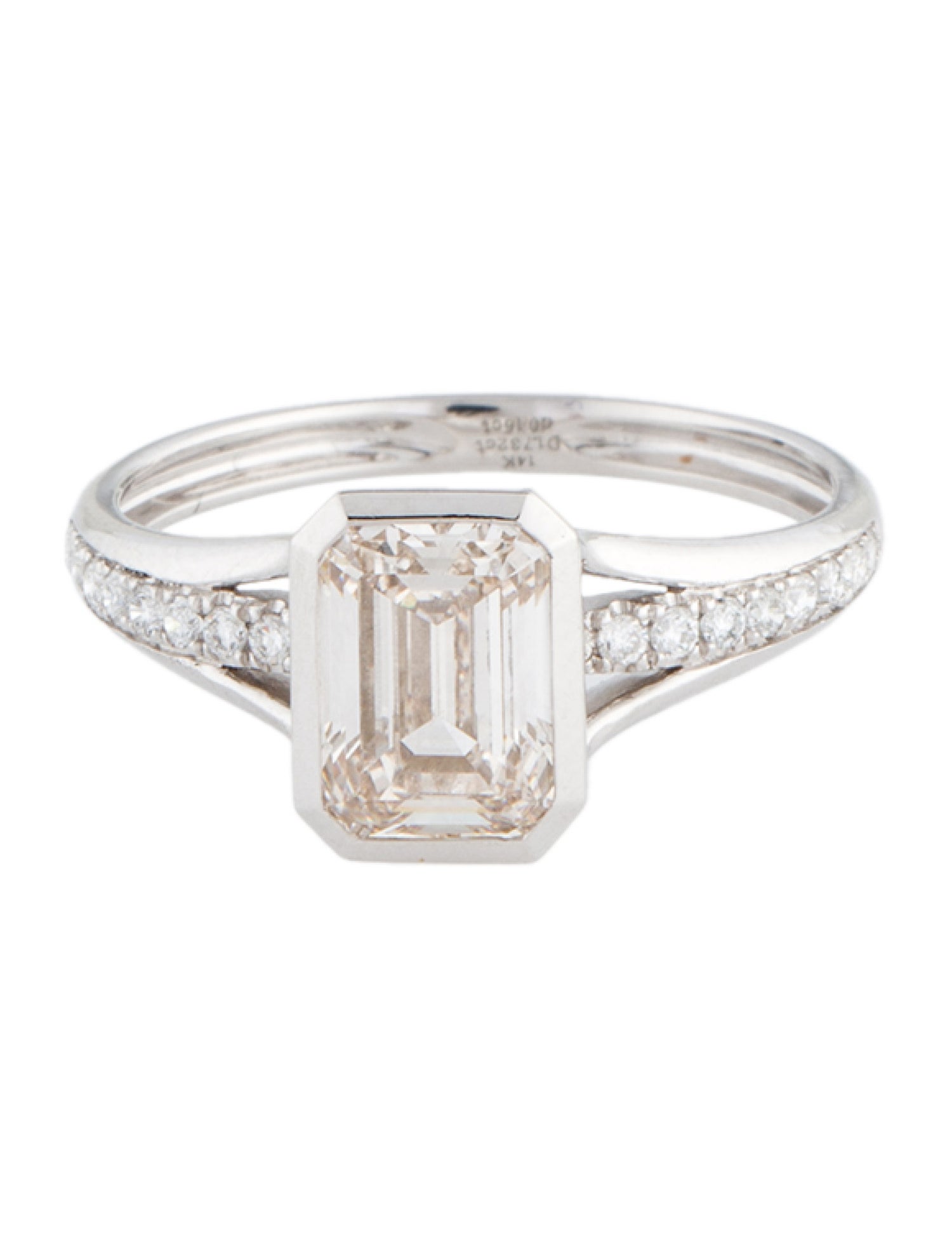 Engagement Ring 1.53ctw Lab-Grown Diamond Engagement Ring