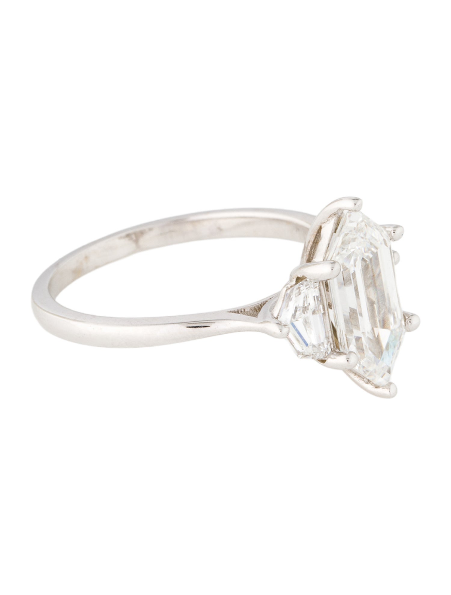 Engagement Ring 2.38ctw Lab-Grown Diamond Three-Stone Engagement Ring