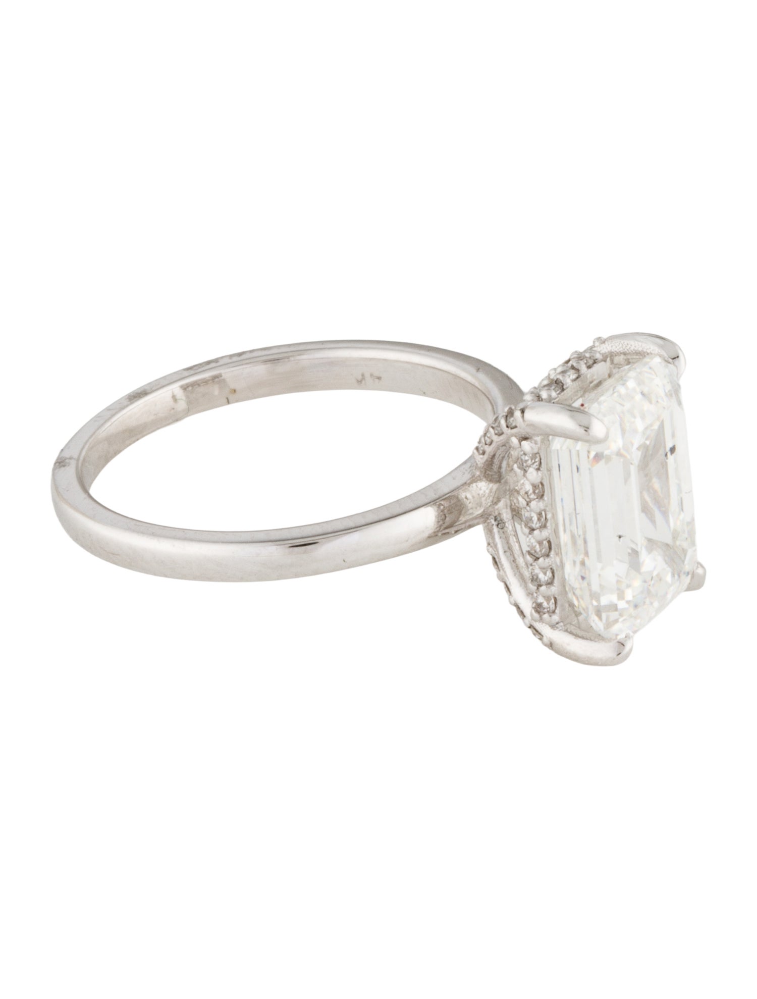 Engagement Ring 3.06ct Lab-Grown Diamond