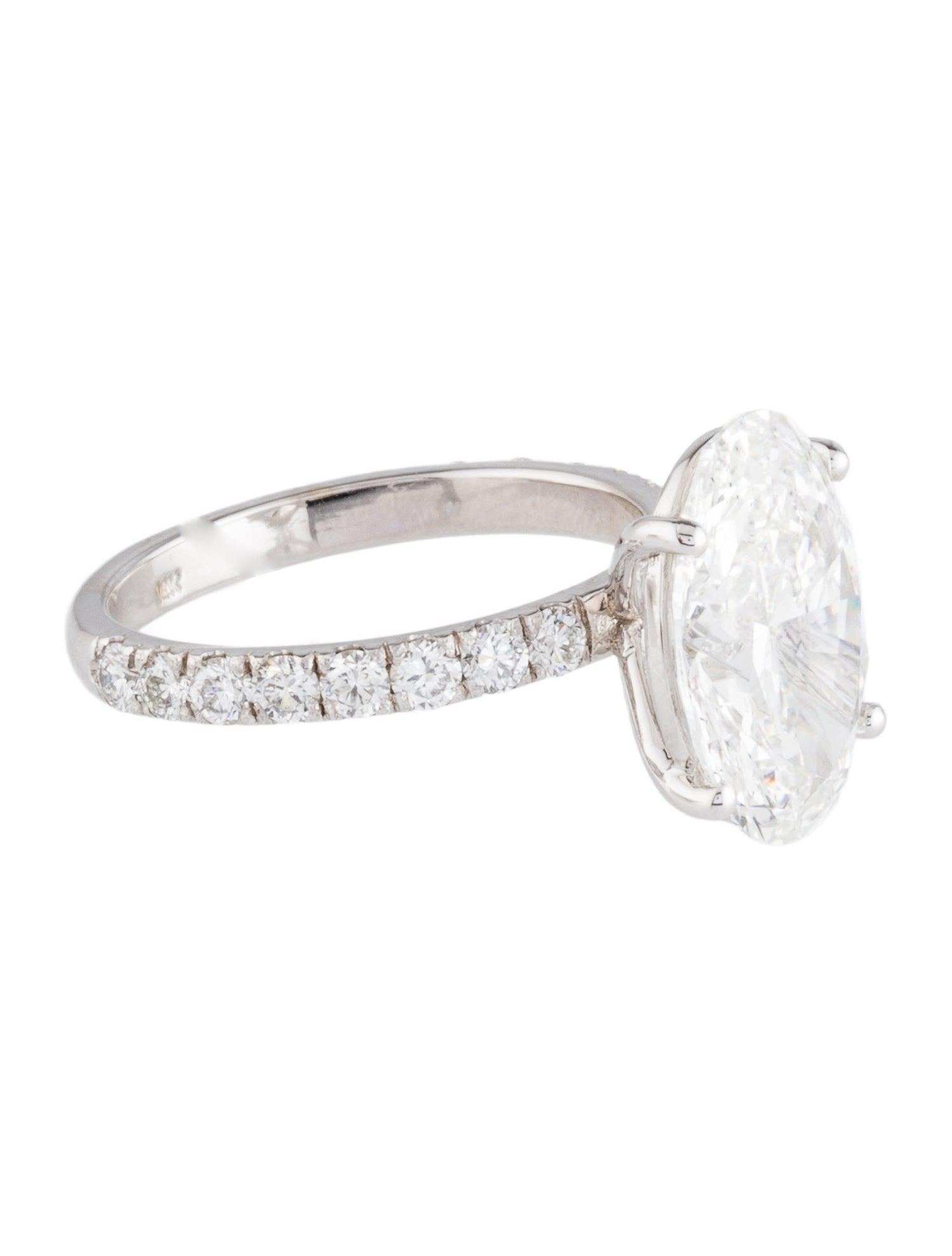 Engagement Ring 6.02ct Lab-Grown Diamond