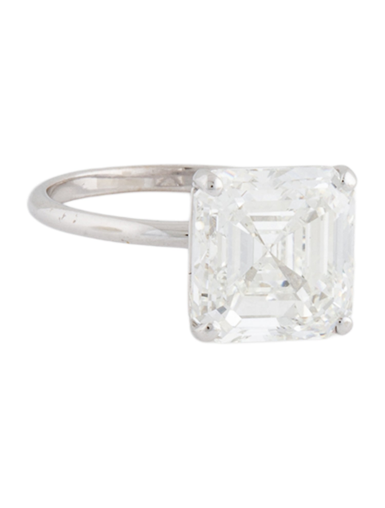 Engagement Ring 7.01ct Lab-Grown Diamond