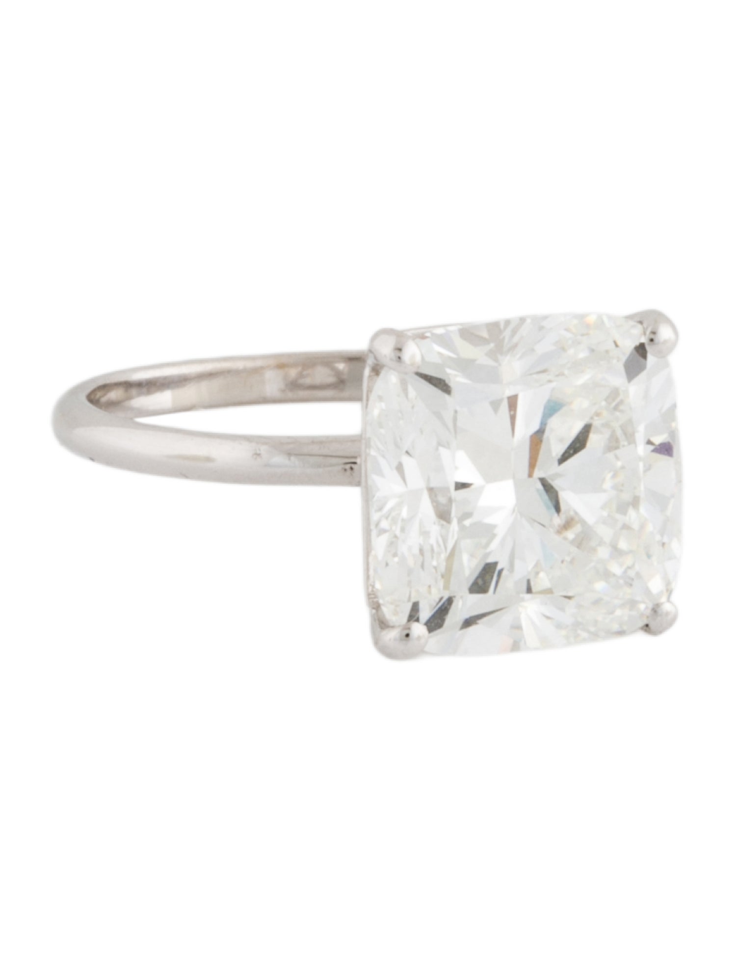 Engagement Ring 7.04ct Lab-Grown Diamond