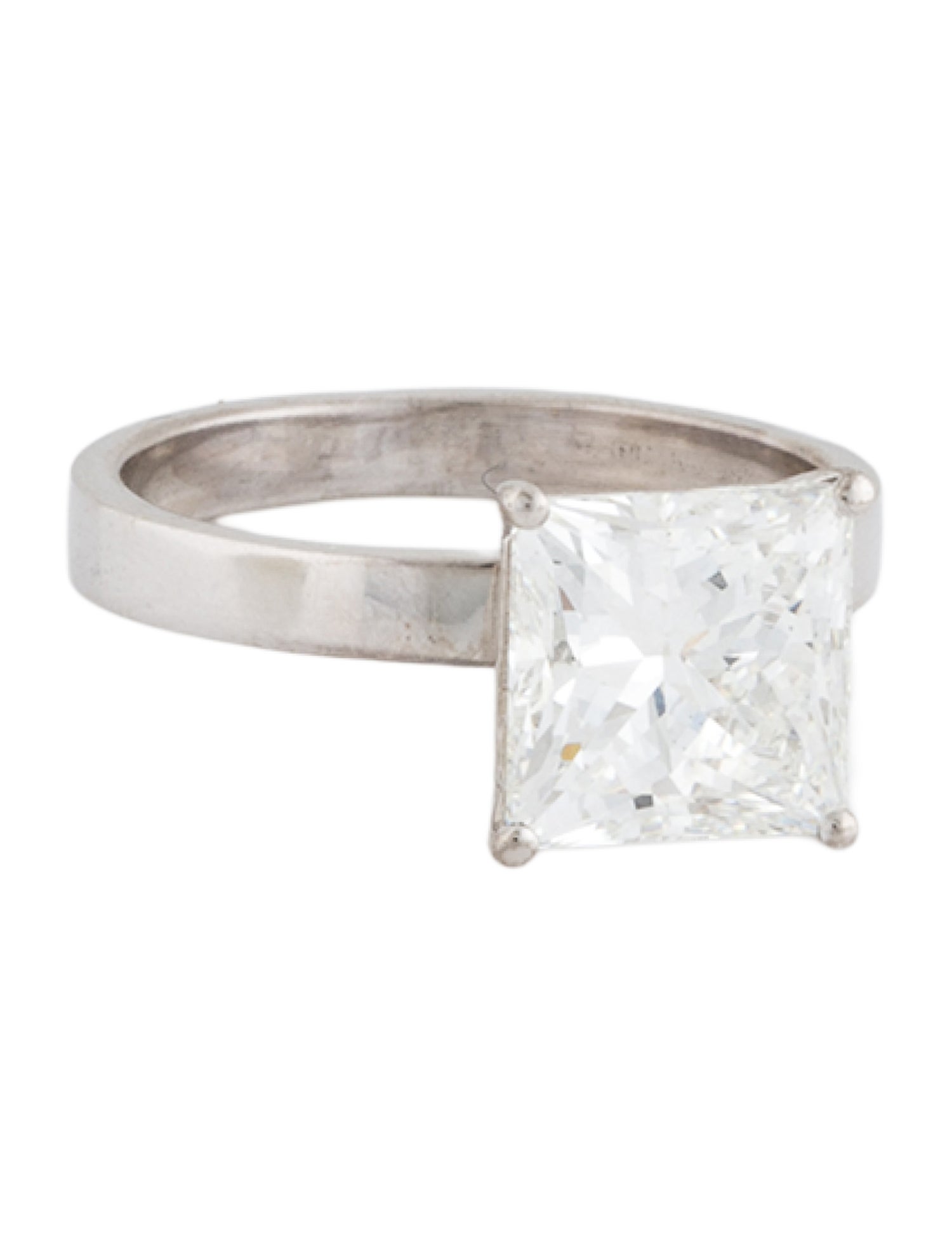 Engagement Ring 4.04ct Lab-Grown Diamond