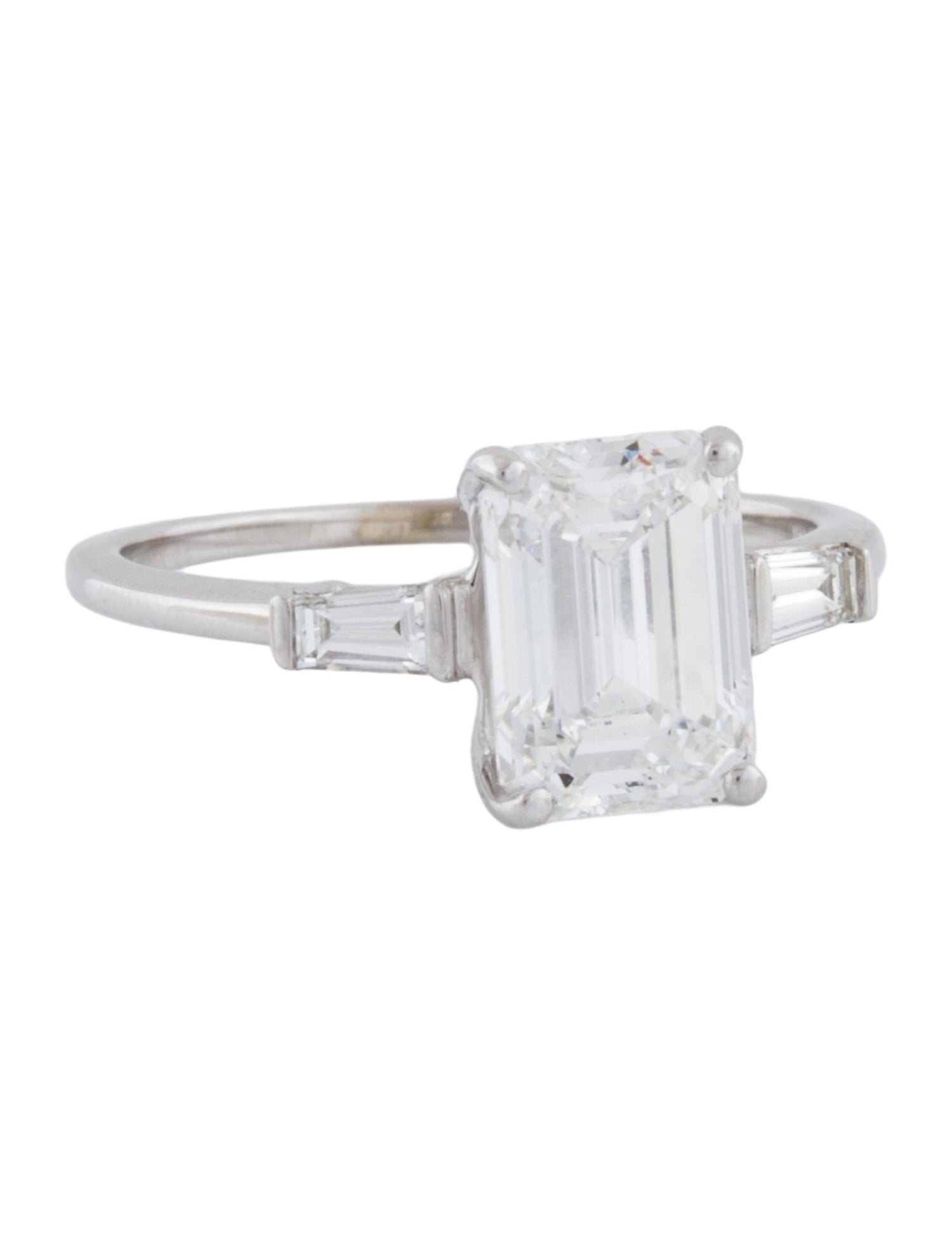 Engagement Ring 2.73ct Lab-Grown Diamond