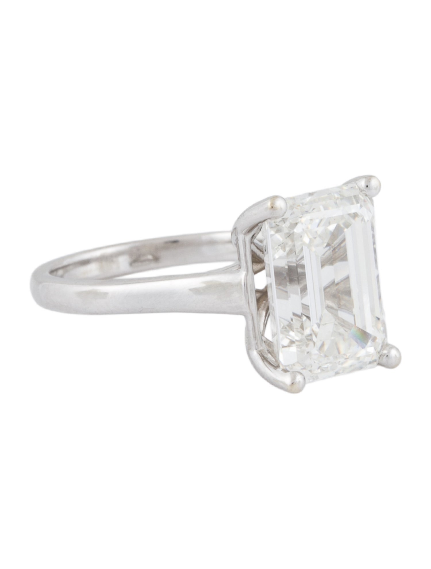 Engagement Ring 7.04ct Lab-Grown Diamond