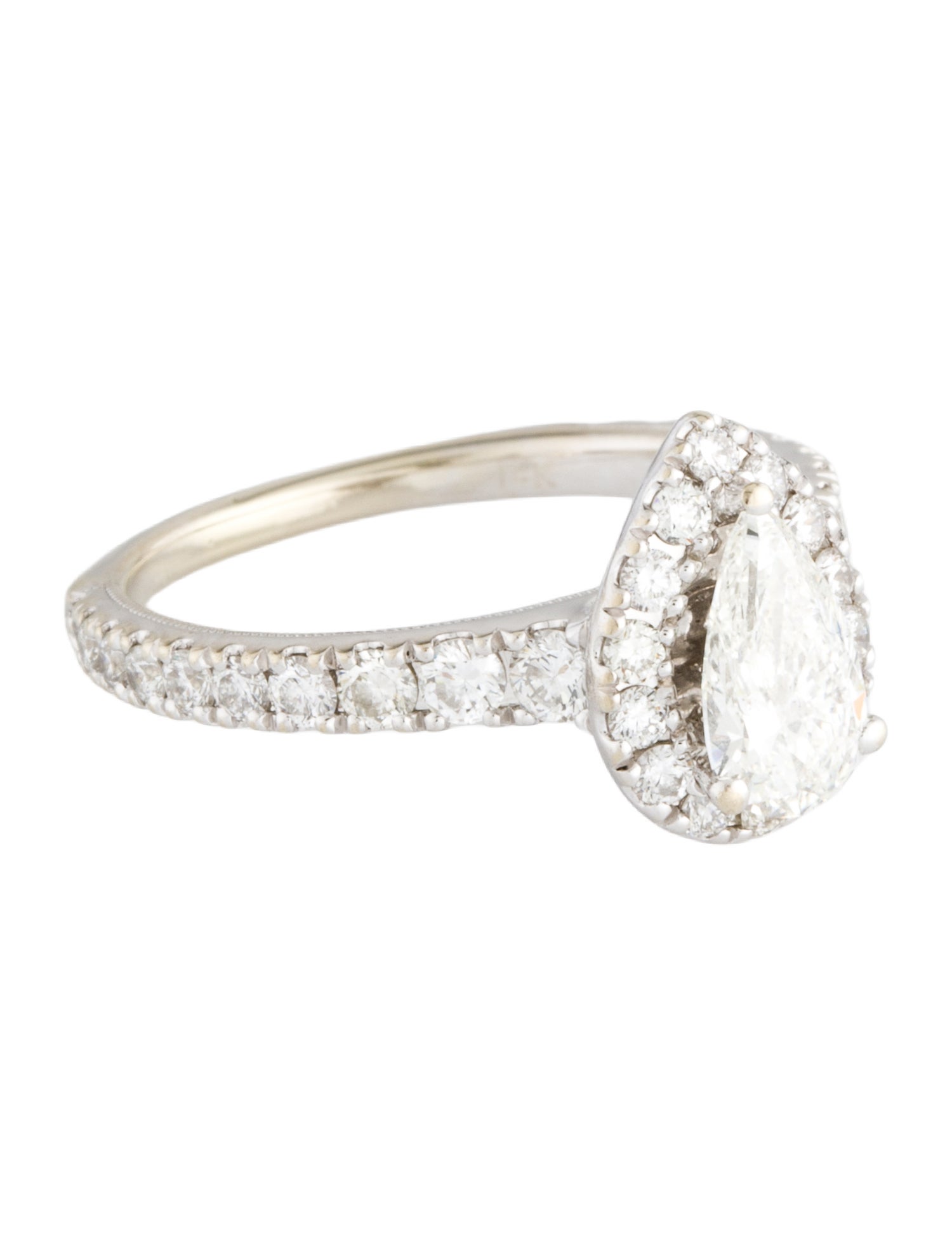 Engagement Ring Diamond Halo