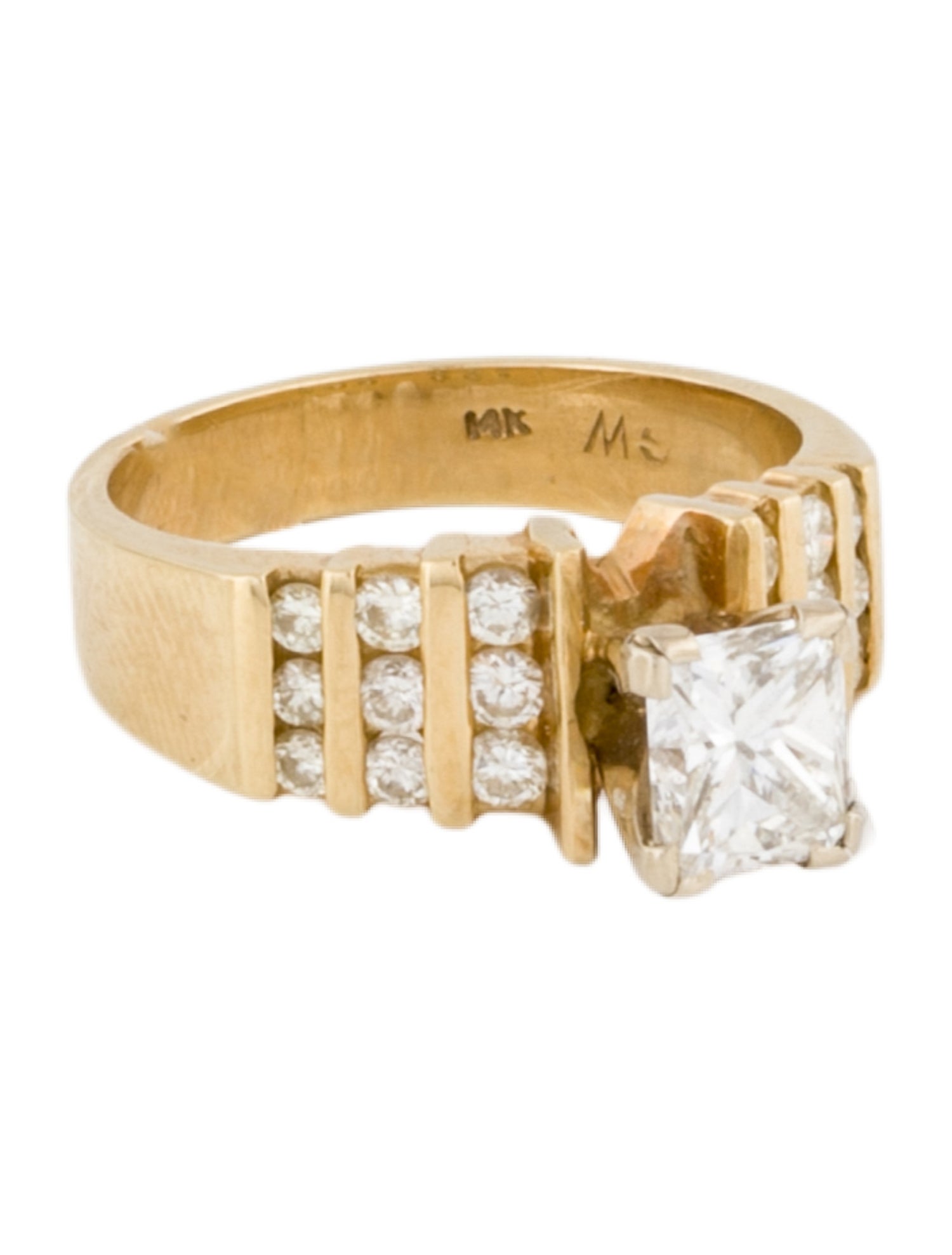 Engagement Ring Diamond