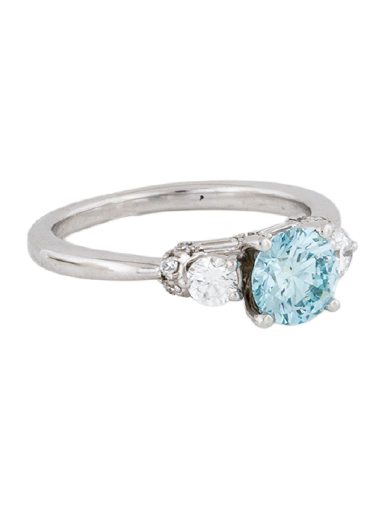 Engagement Ring 1.61ctw Lab-Grown Diamond Three-Stone