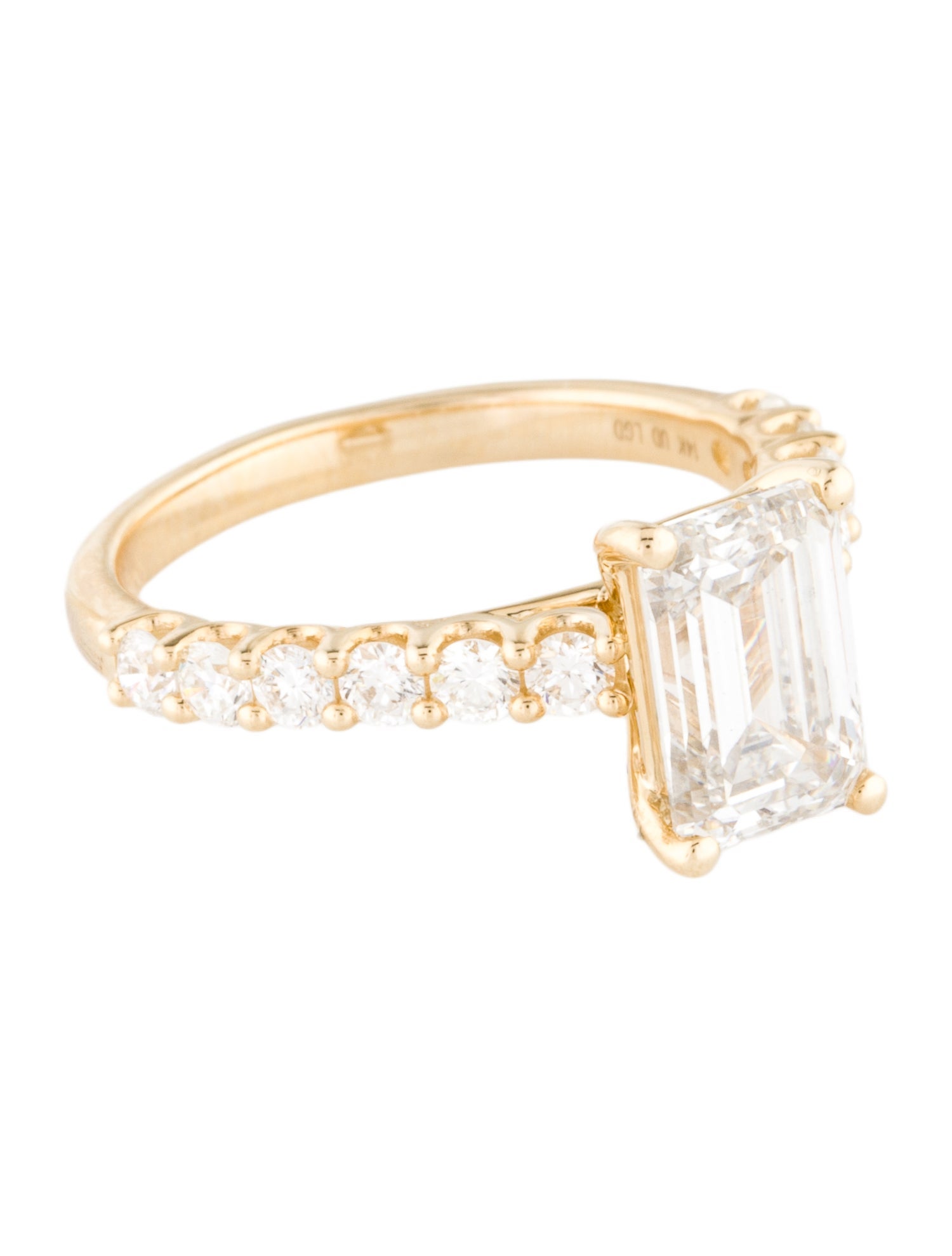 Engagement Ring 2.25ct Lab-Grown Diamond Engagement Ring