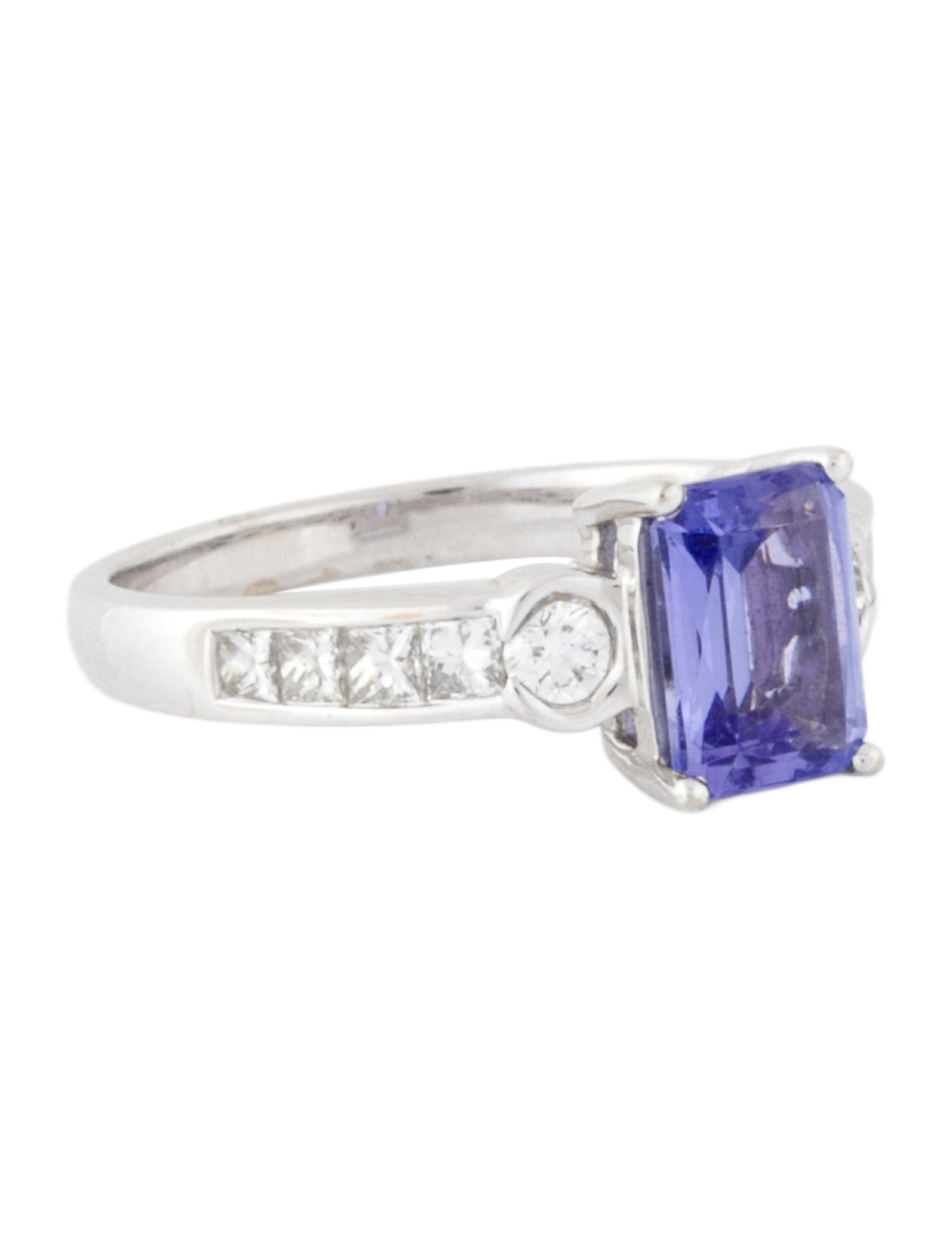 Engagement Ring 1.48ct Tanzanite & Diamond