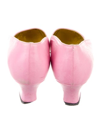 Escada Leather Pumps