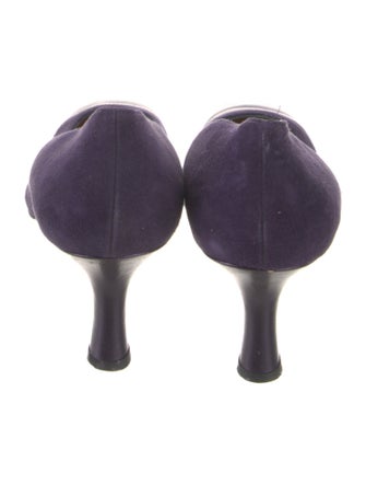 Escada Suede Pumps