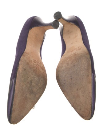 Escada Suede Pumps