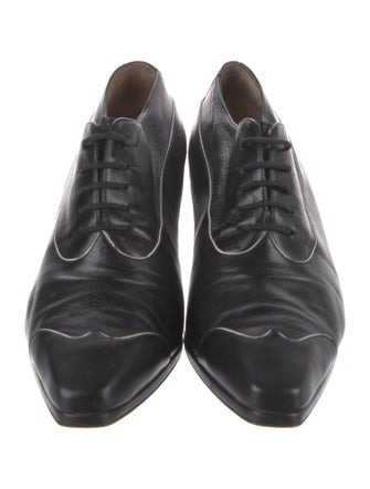 Escada Leather Pumps