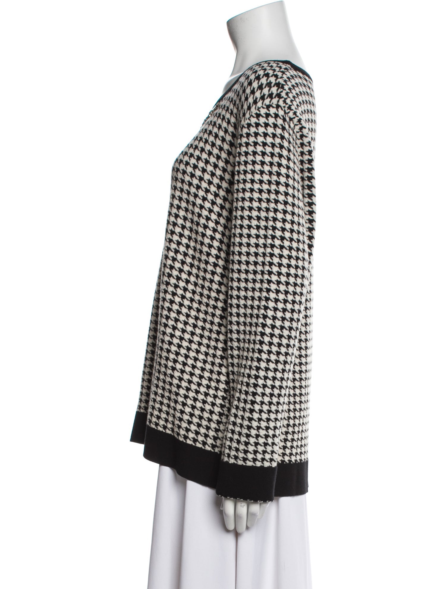 Escada Wool Houndstooth Print Sweater