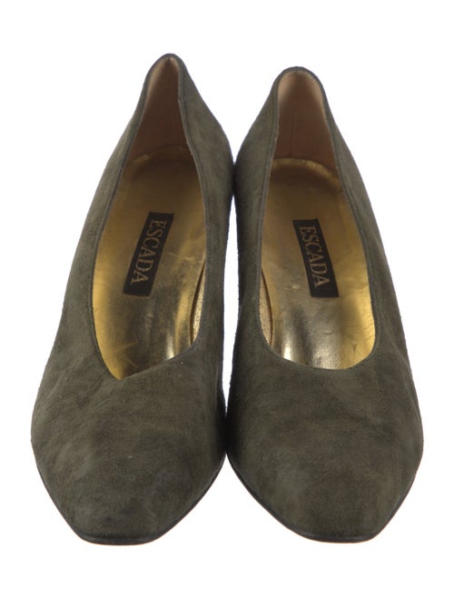Escada Suede Pumps