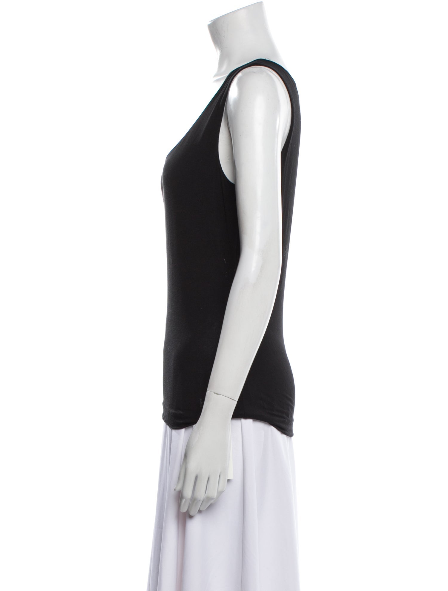 Escada Scoop Neck Sleeveless Top