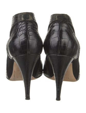 Escada Leather Pumps