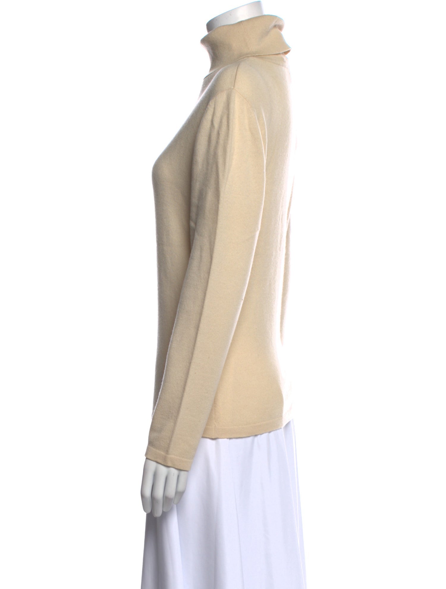 Escada Virgin Wool Turtleneck Sweatshirt