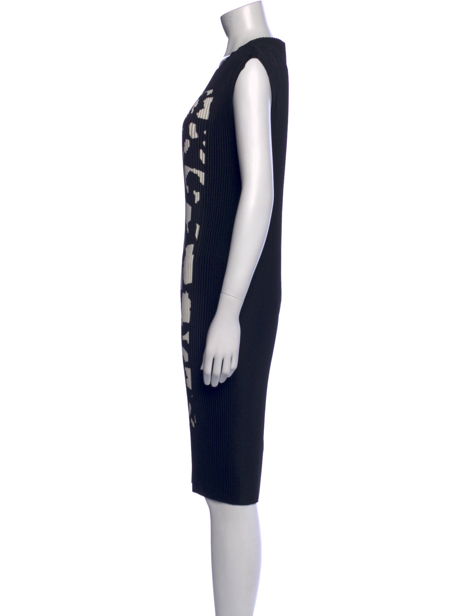 Escada Printed Knee-Length Dress