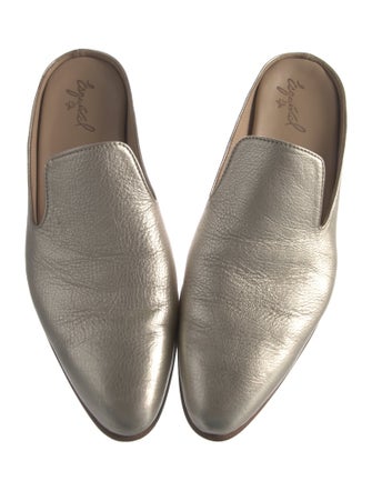 Esquivel Leather Mules