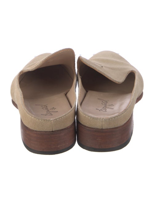 Esquivel Suede Mules