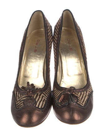 Etro Printed Tassel Accents Pumps