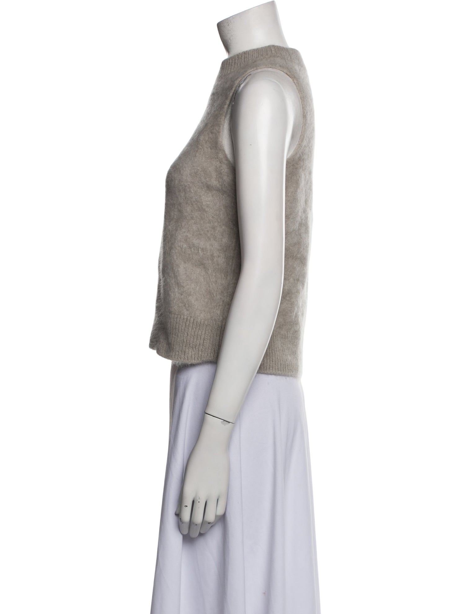 Elyse Walker Cashmere Crew Neck Sweater