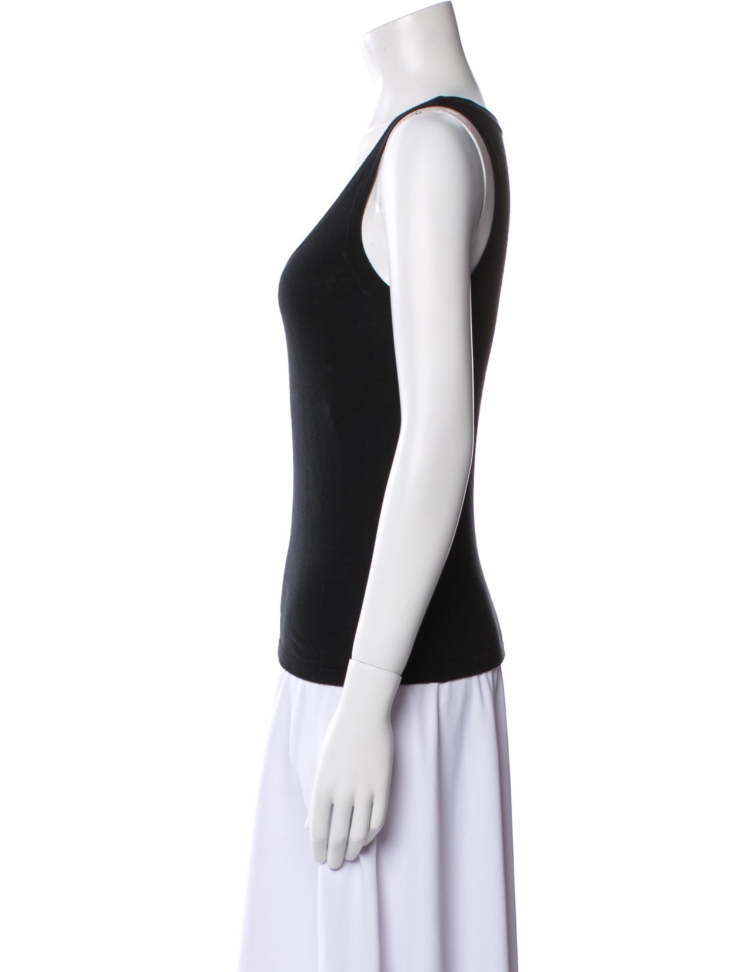 Elyse Walker Scoop Neck Sleeveless Top