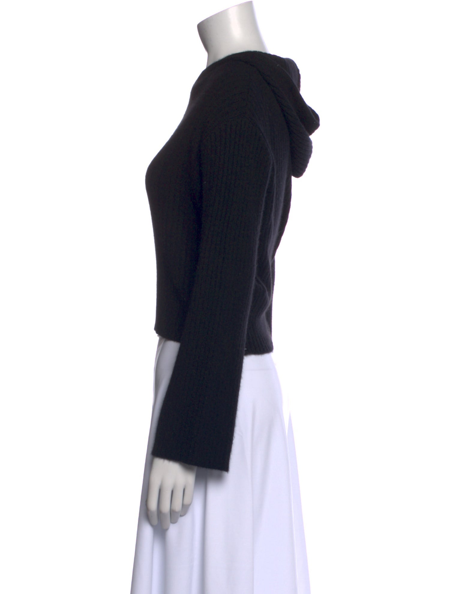 Elyse Walker Cashmere Crew Neck Sweater