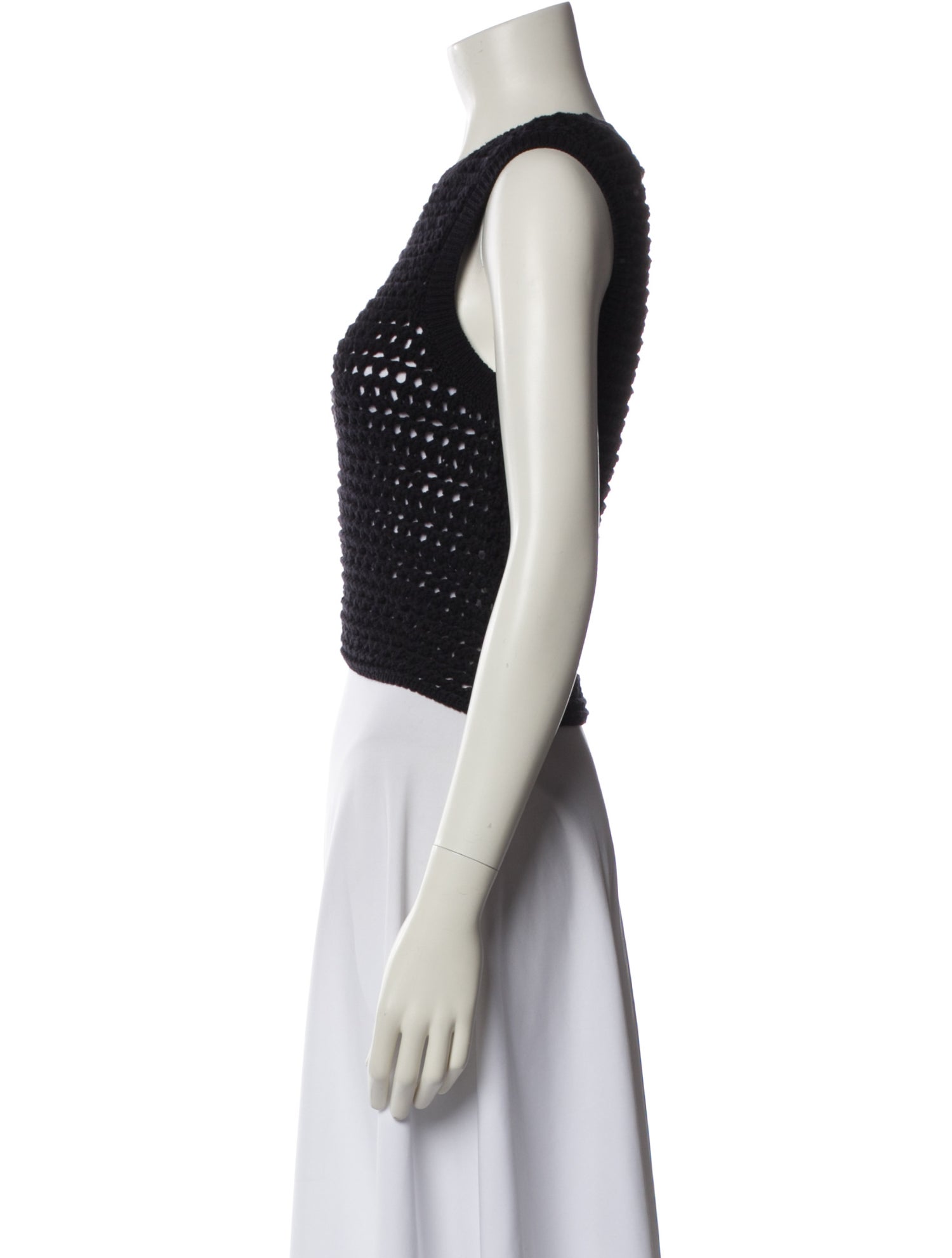 Elyse Walker Crew Neck Sleeveless Crop Top