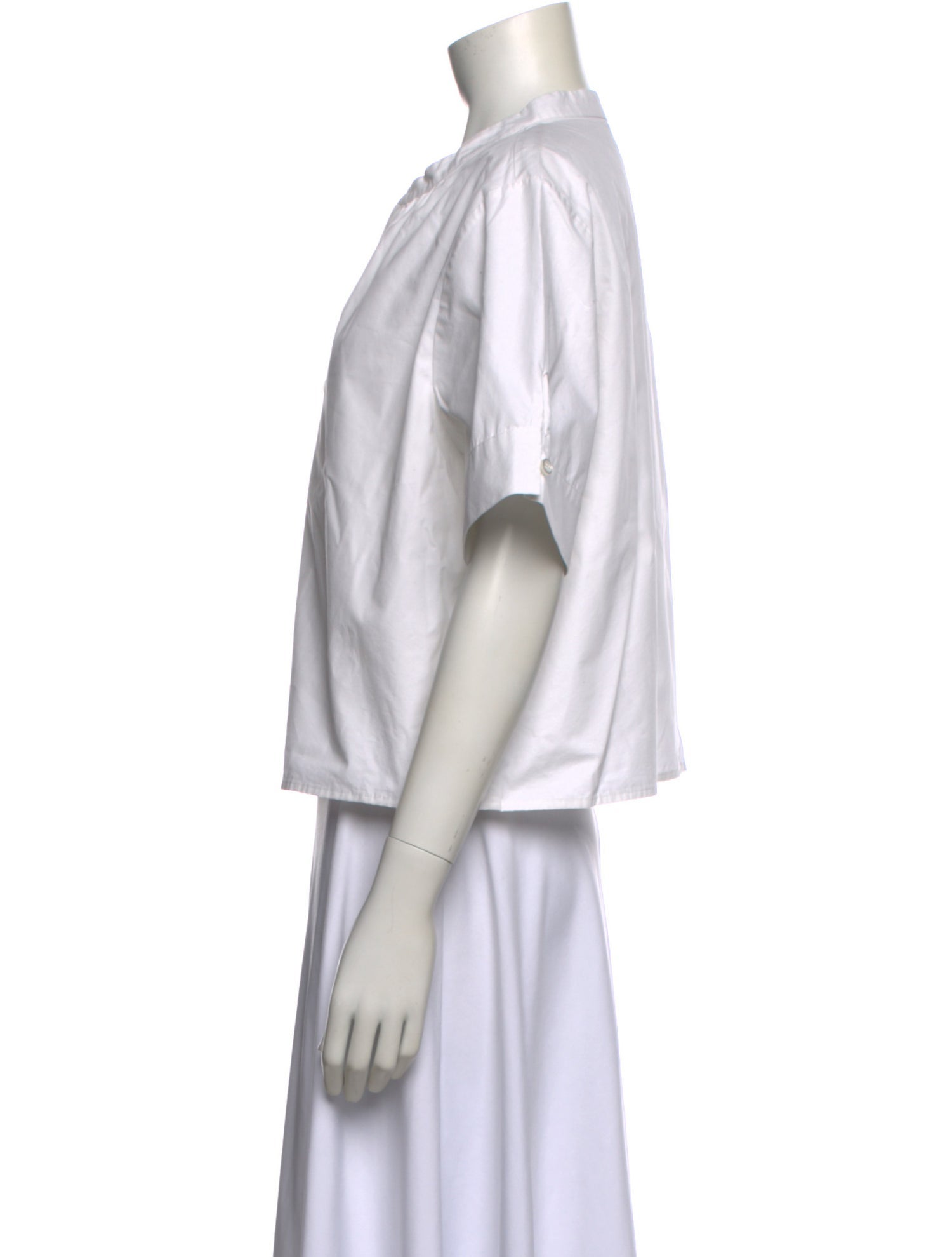 Elyse Walker V-Neck Short Sleeve Crop Top