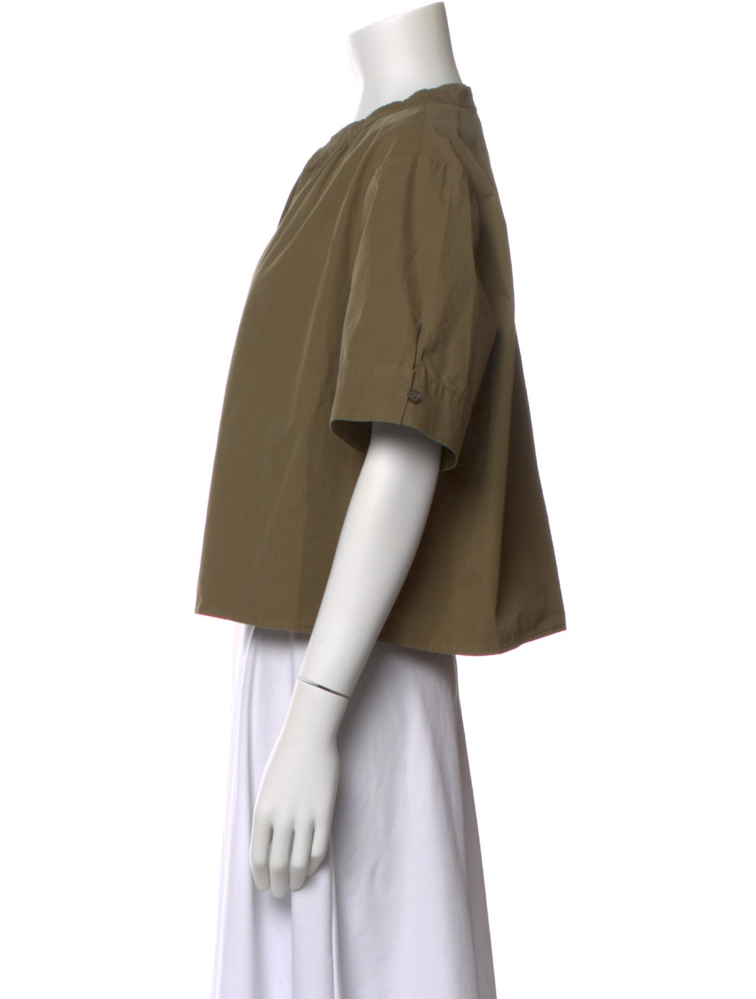 Elyse Walker V-Neck Short Sleeve Crop Top