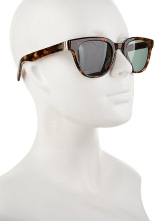 Eyevan 7285 Square Tinted Sunglasses