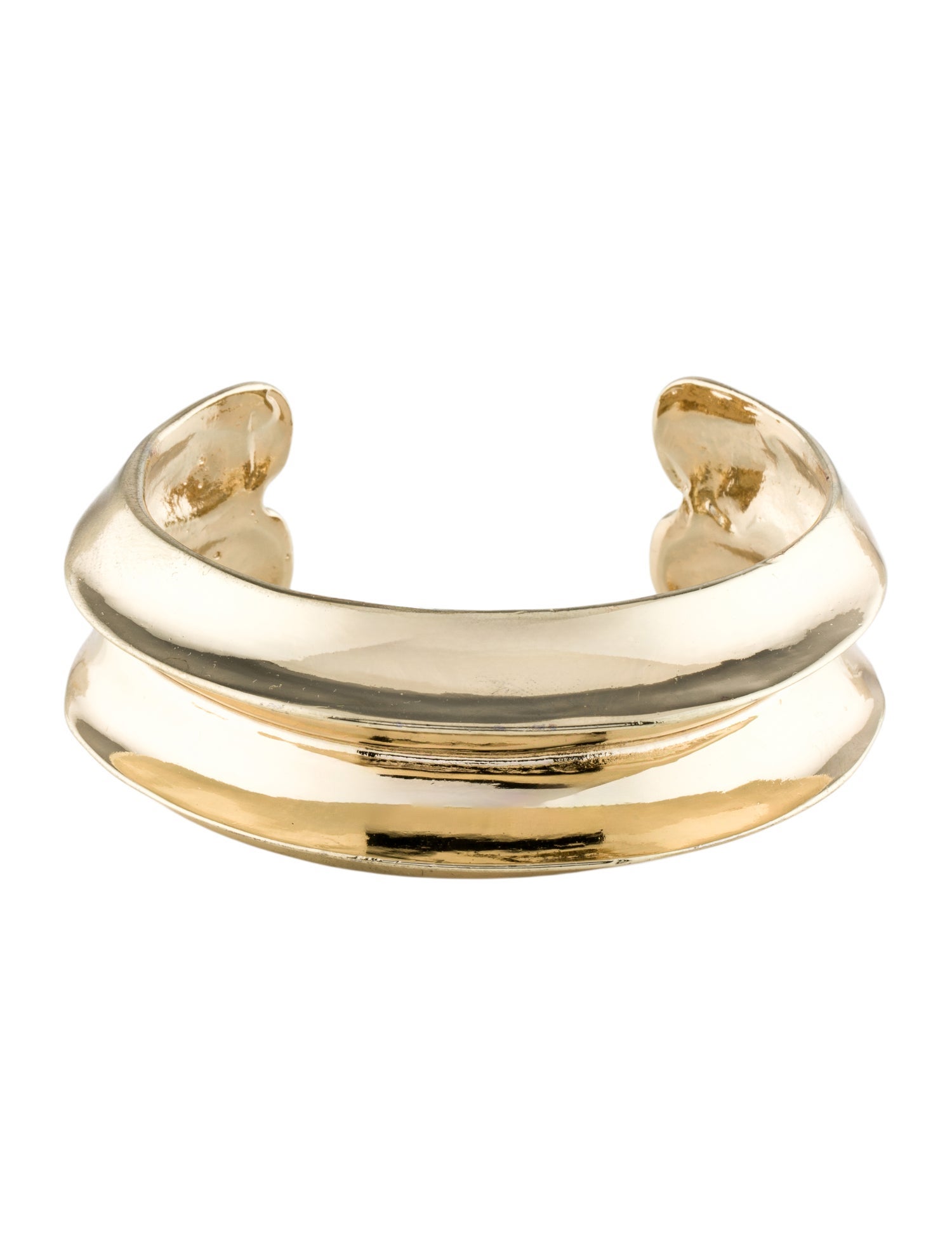 Fallon Conch Shell Cuff Bracelet