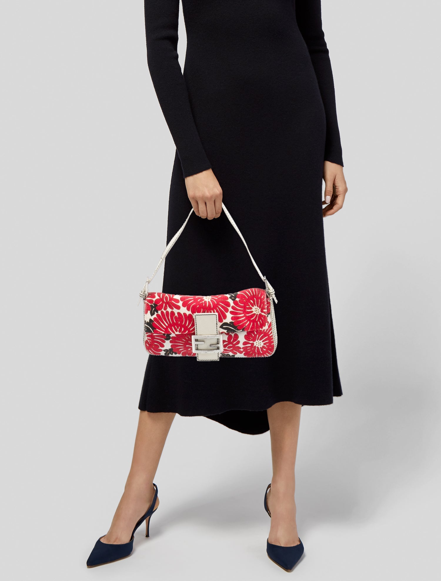 FENDI 19 BAGUETTE BAG IN BLACK MIX WHITE CANVAS WITH GOLD HARDWARE
