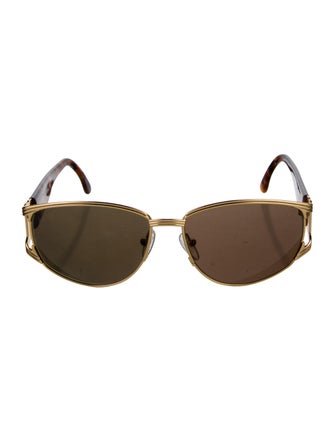 Fendi Square Tinted Sunglasses