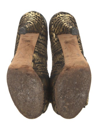 Fendi Suede Printed Pumps