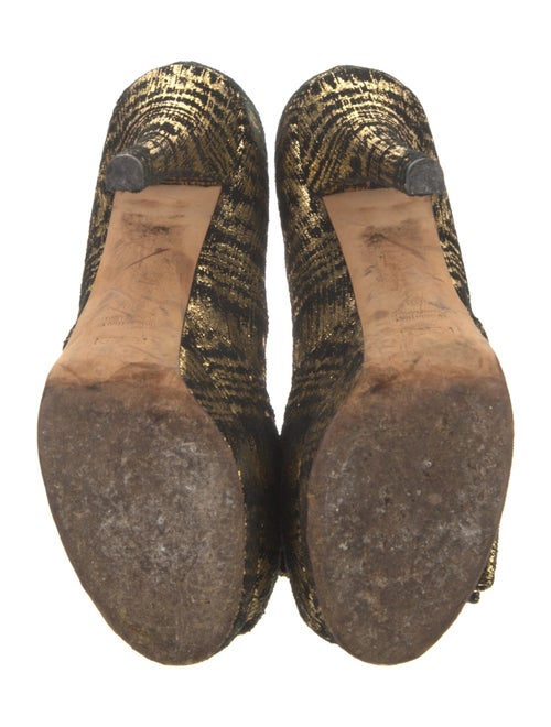 Fendi Suede Printed Pumps