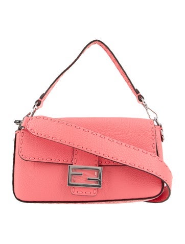 Fendi Handle Bags Leather Baguette 2023