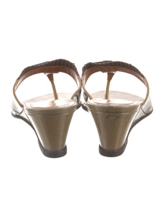 Fendi Pequin Pattern Patent Leather Slides