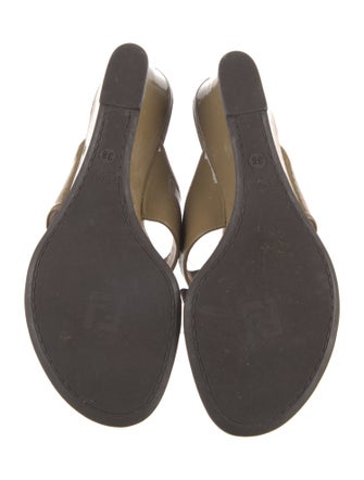 Fendi Pequin Pattern Patent Leather Slides