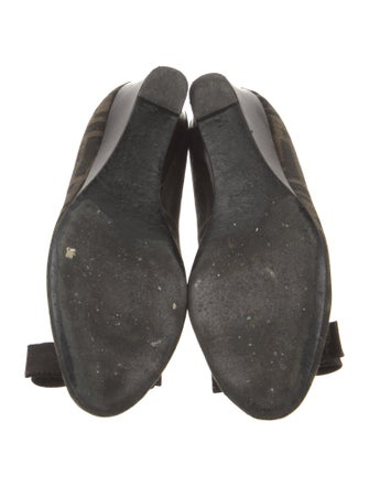 Fendi Canvas Printed Pumps