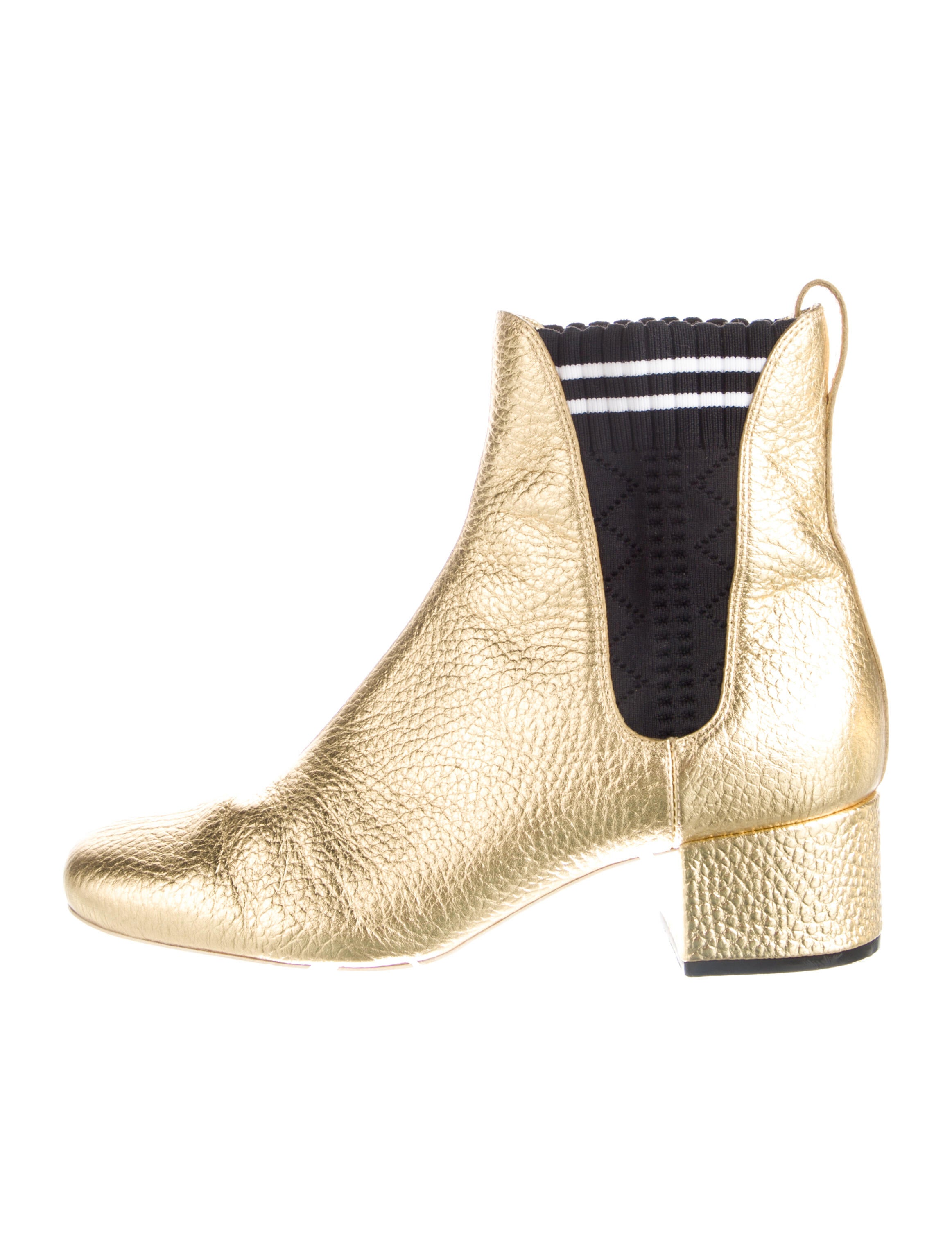 Fendi Leather Chelsea Boots