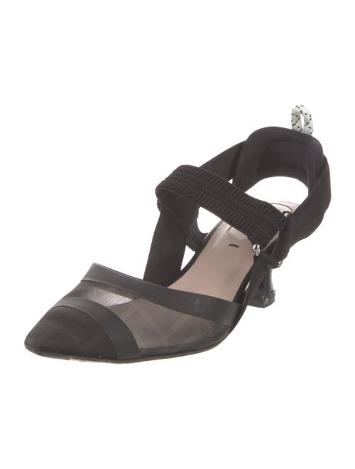 Fendi Mesh Mesh Accents D'Orsay Pumps