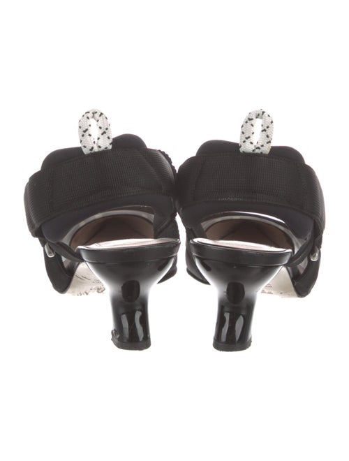 Fendi Mesh Mesh Accents D'Orsay Pumps