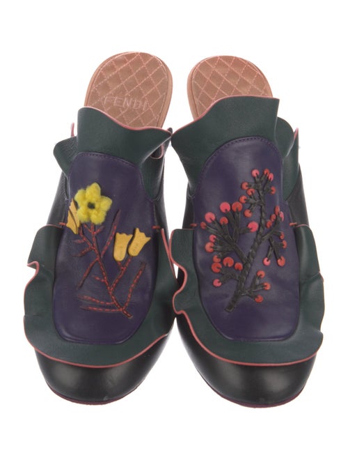 Fendi Quilted Pattern Leather Slides