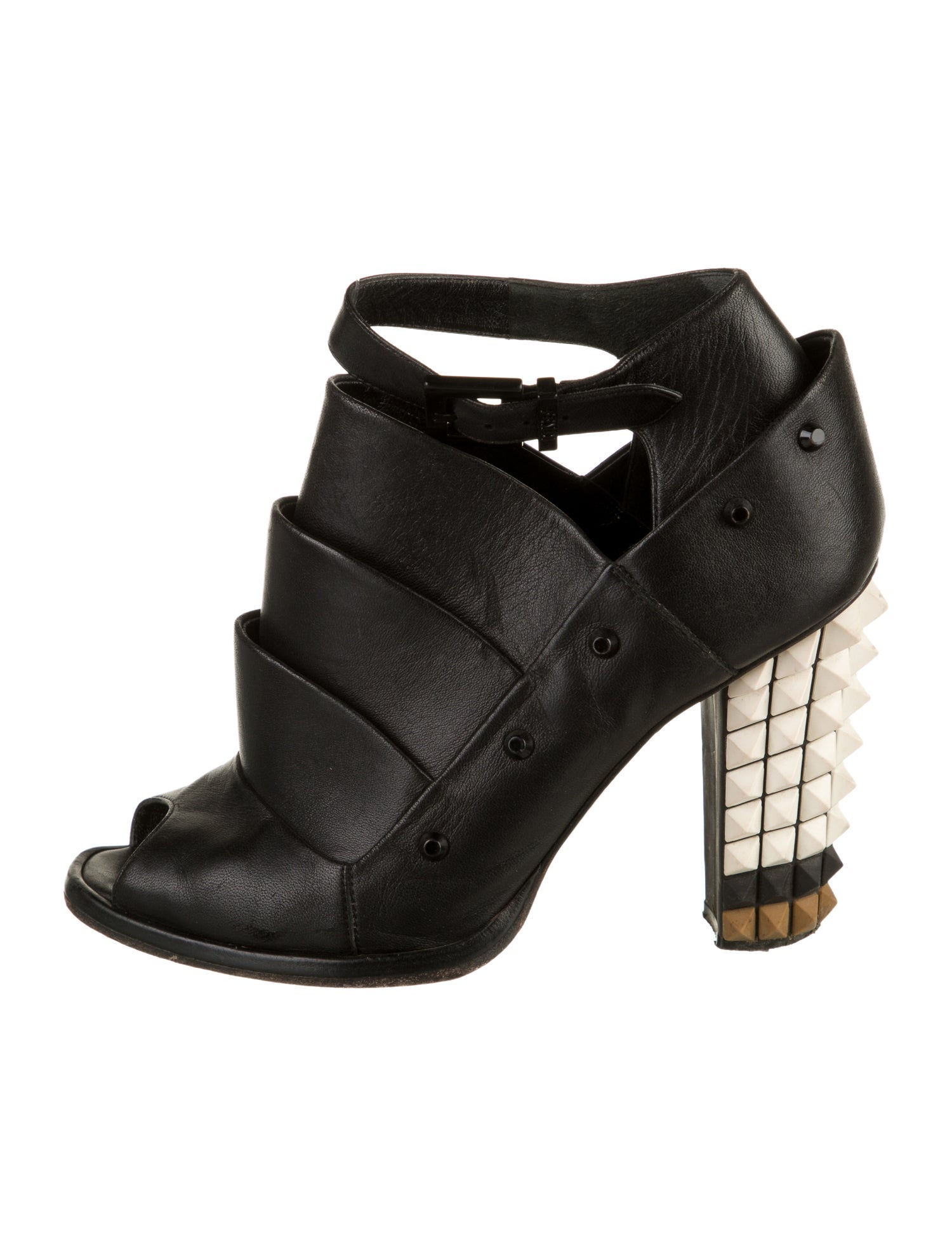 Fendi Leather Colorblock Pattern Pumps