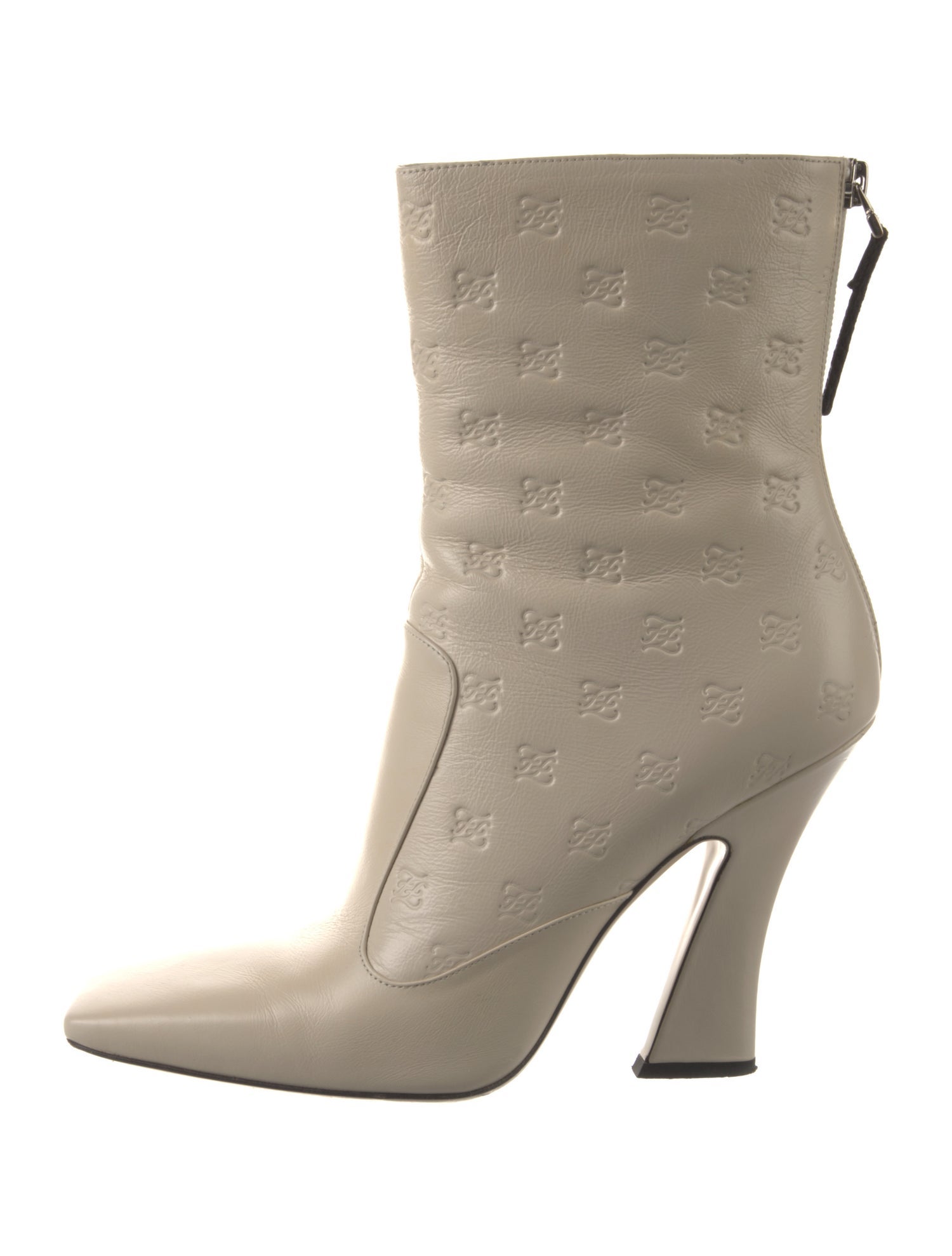 Fendi Karligraphy Accent Leather Boots