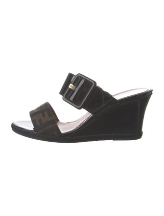 Fendi Zucca FF Logo Patent Leather Slides